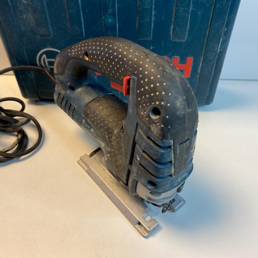 Bosch GST 180 BCE Decoupeerzaag | Gebruikt, Bosch, Gebruikt, Support@bosch.com, Robert Bosch GmbH
Robert-Bosch-Platz 1
70839 Gerlingen-Schillerhöhe
Germany