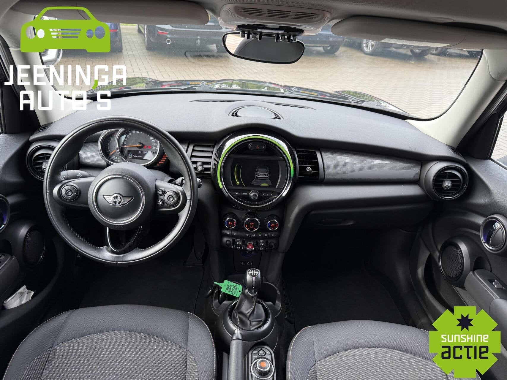Mini Mini 1.5 Cooper|Navi|Clima|Stoelverwarming, Gebruikt, Bedrijf, Handgeschakeld, 1499 cc