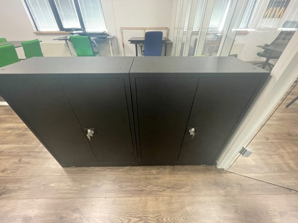 3 zwarte metalen kasten met slot en sleutel, Huis en Inrichting, Ophalen, 50 tot 100 cm, Zo goed als nieuw, Metalen kasten