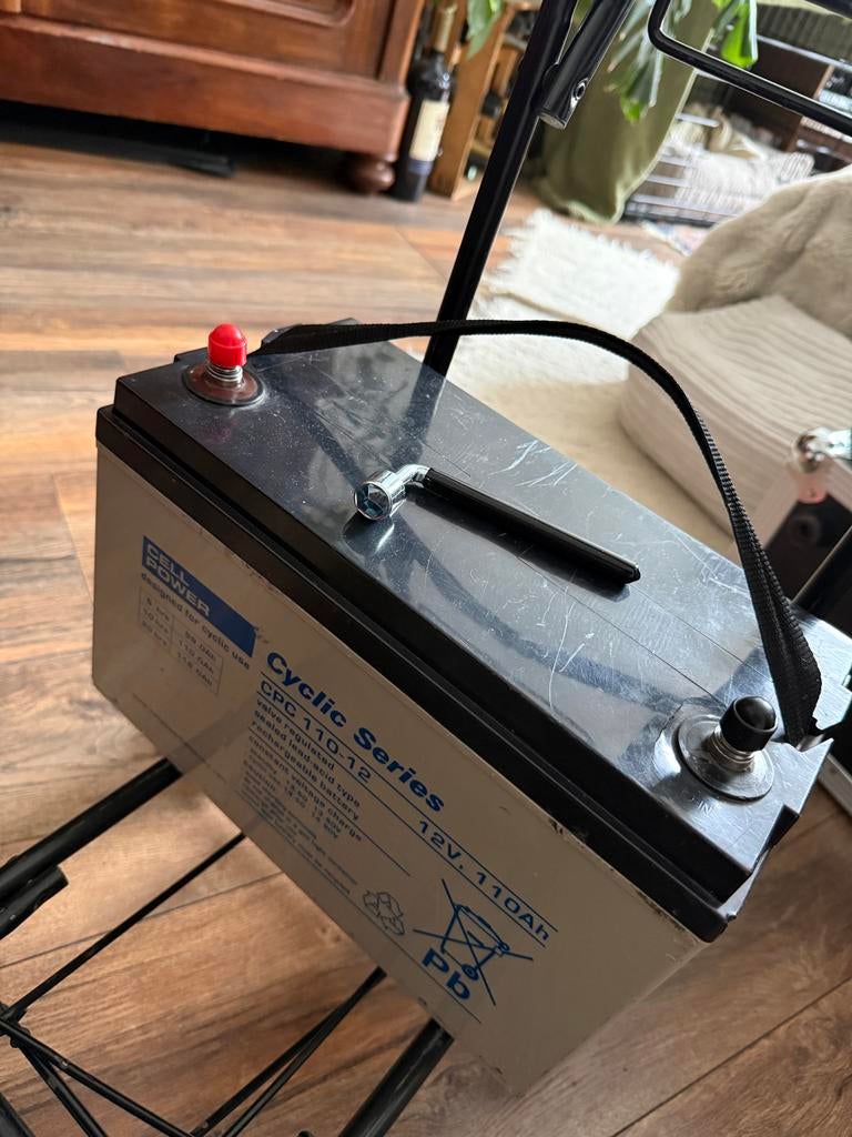 Cell Power ACCU - Cyclic Series 12V 110Ah met 10A acculader, Ophalen, Gebruikt, Universele onderdelen