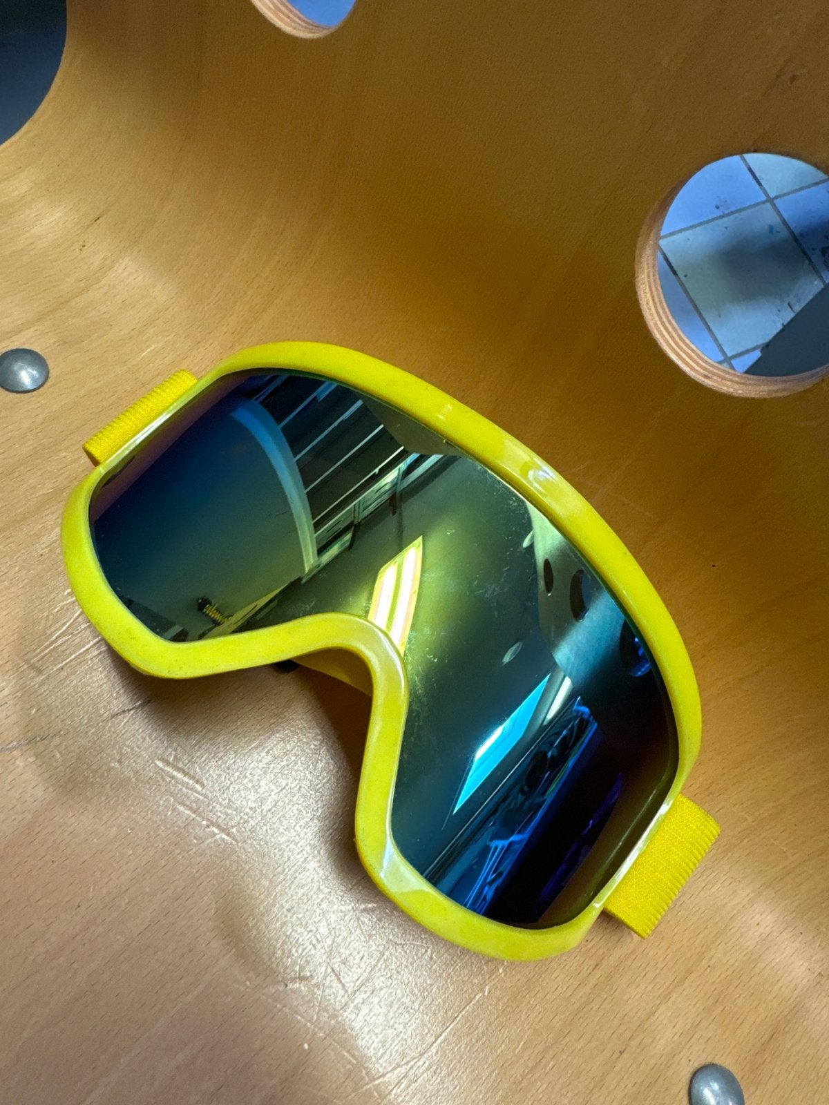 Boland Party skibril neongeel - 80's & 90's thema, Ophalen, Nieuw, Overige typen