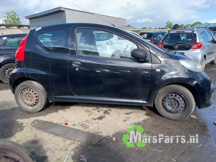 Portierrubber 2Deurs links van een Peugeot 107, Gebruikt, -, -, Ophalen of Verzenden