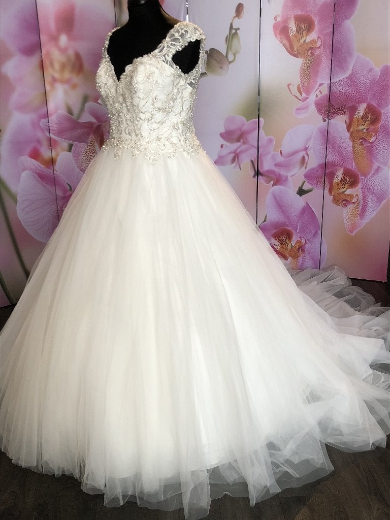 Nieuw maat 42 - 42/44 BELLA Maggie Sottero curves, Kleding | Dames, Trouwjurk, Overige kleuren, Nieuw, Maggie sottero