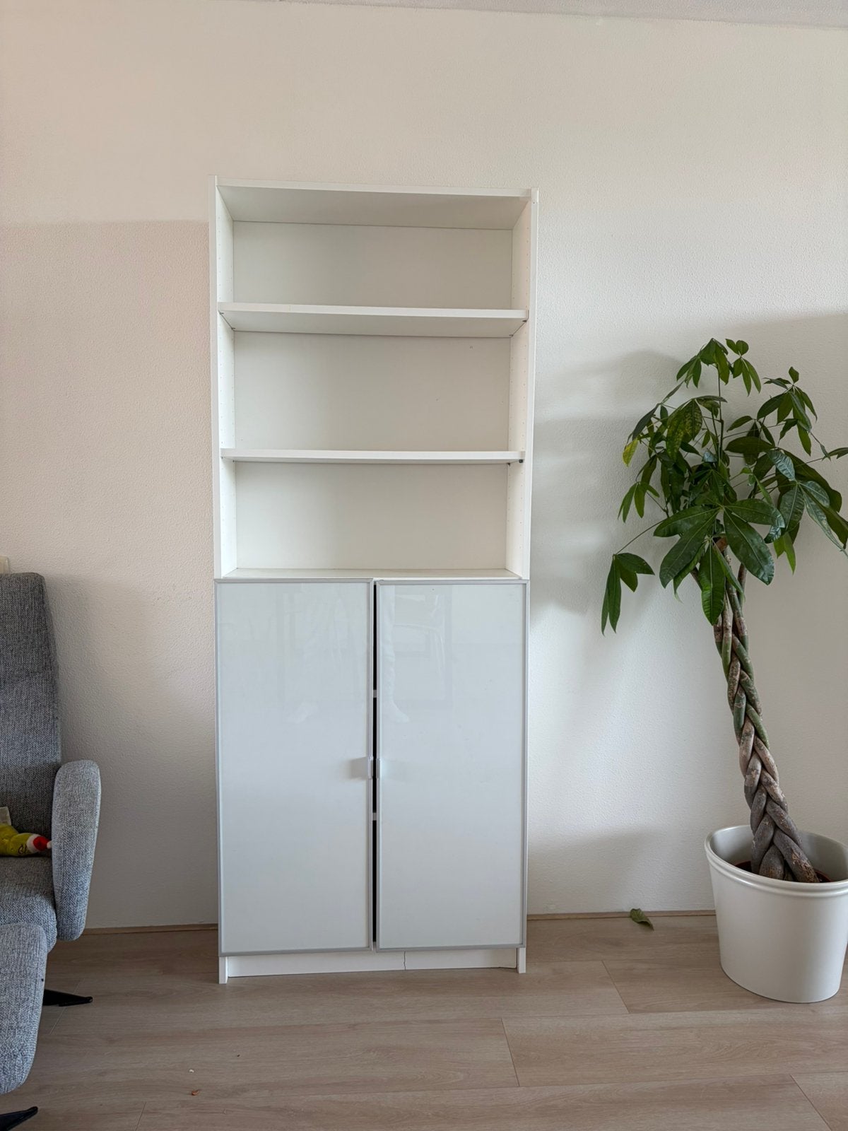 IKEA BILLY boekenkast met deuren – 80x28x202 cm, Ophalen, 200 cm of meer, Zo goed als nieuw, Minder dan 150 cm