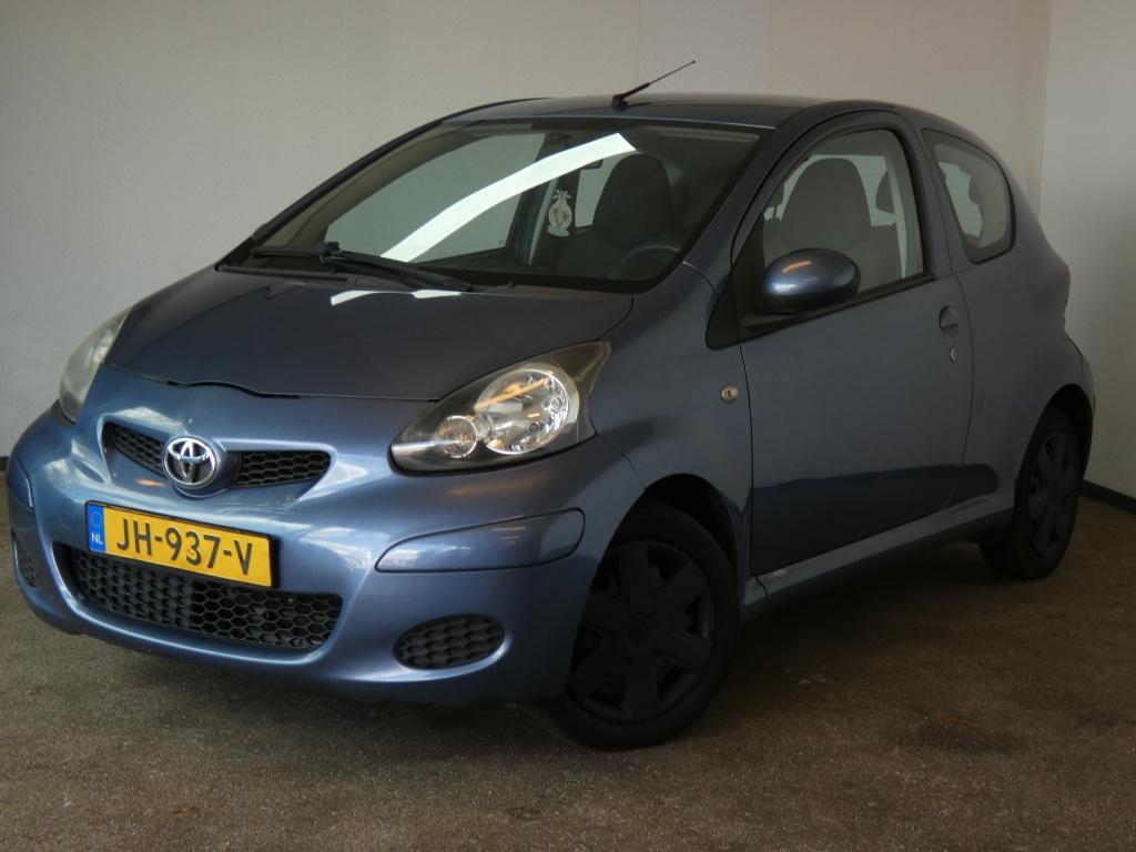 Toyota Aygo 1.0-12V Access NWE APK (bj 2009), Auto's, Toyota, Metallic lak, Gebruikt, 68 pk, Bedrijf