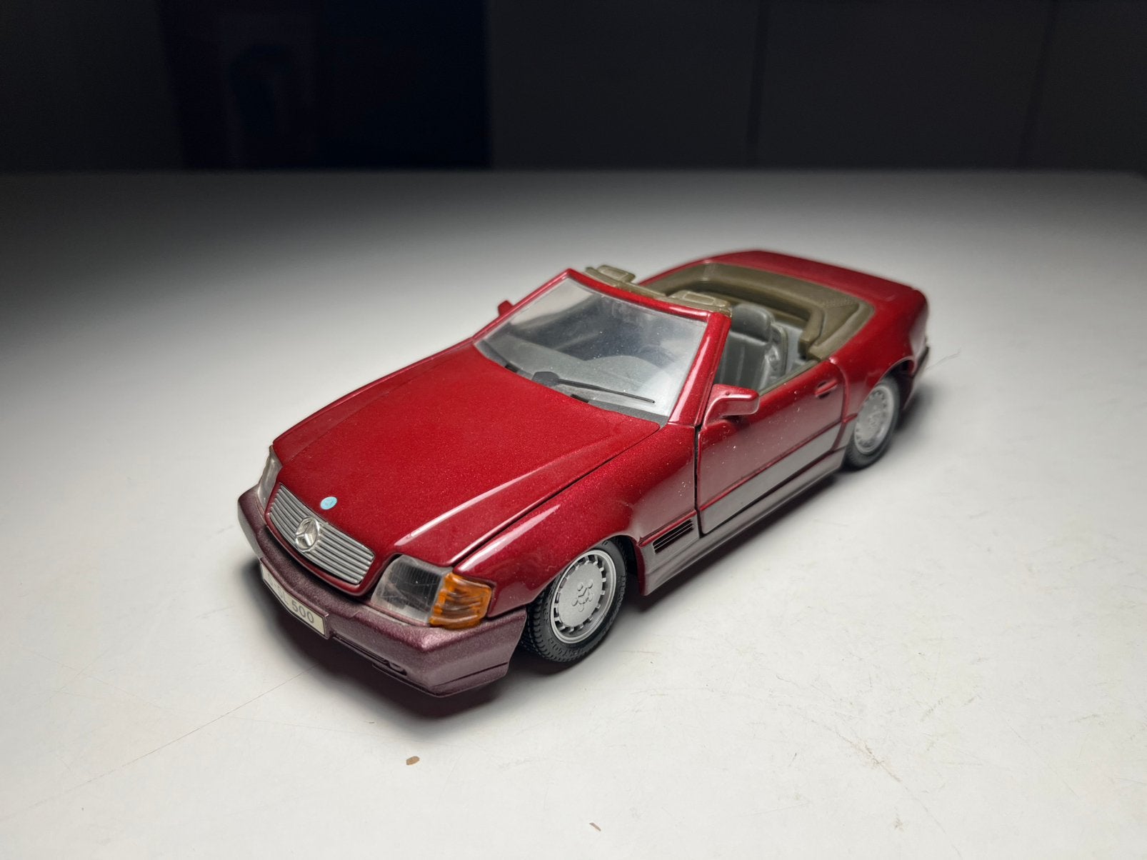 Maisto - Mercedes-Benz 500 SL - Schaal 1:24, Ophalen of Verzenden, Gebruikt, Auto, Maisto