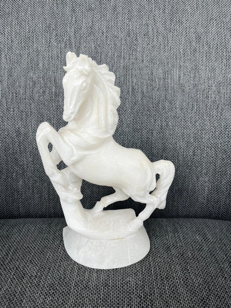 Wit marmeren beeld met paard, Ophalen of Verzenden, Zo goed als nieuw, Dier