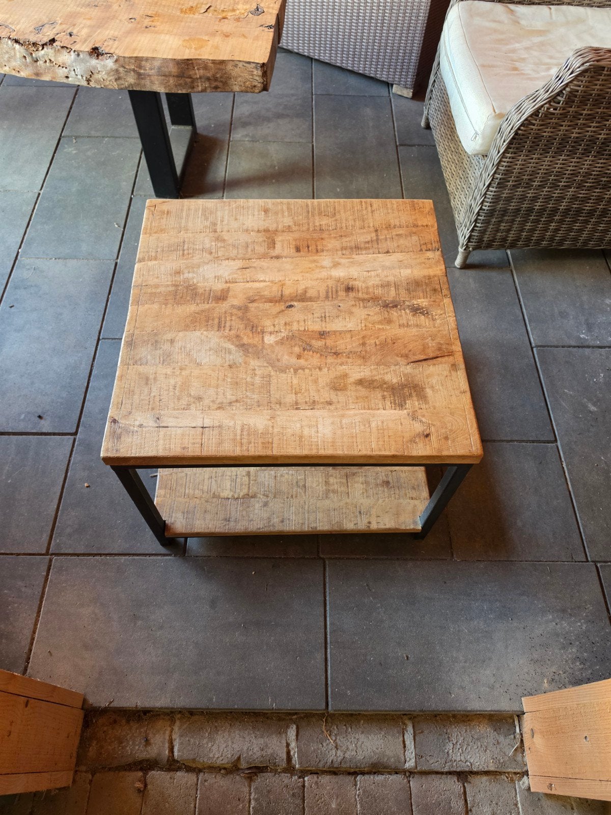 Salontafel 60x60x46 cm - Gebruikt maar zeer netjes, Huis en Inrichting, Tafels | Salontafels, Overige houtsoorten, Gebruikt, 50 tot 100 cm