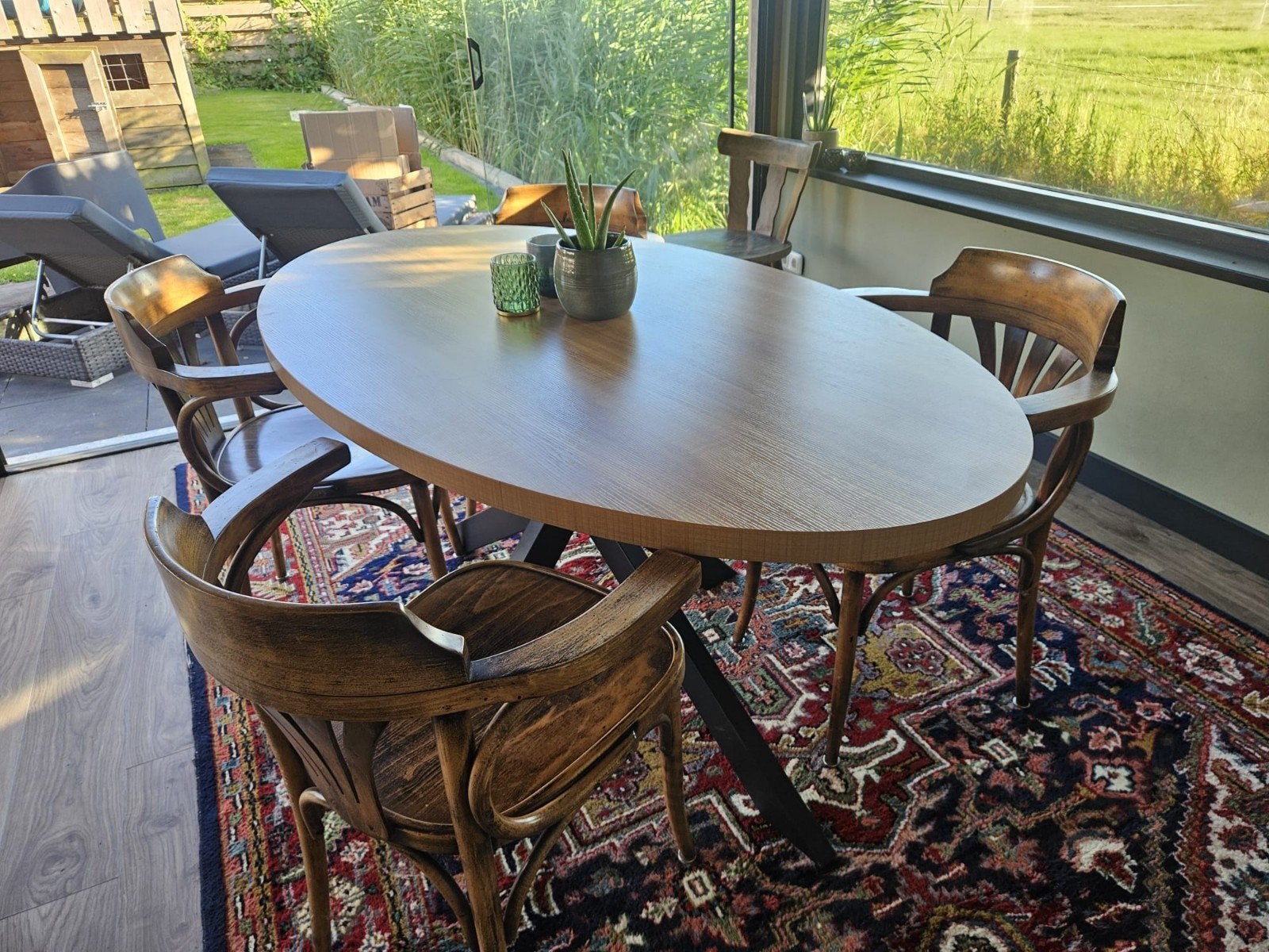 Ovale eettafel met kruispoot, Huis en Inrichting, Tafels | Eettafels, Zo goed als nieuw, 150 tot 200 cm, Ovaal, 50 tot 100 cm