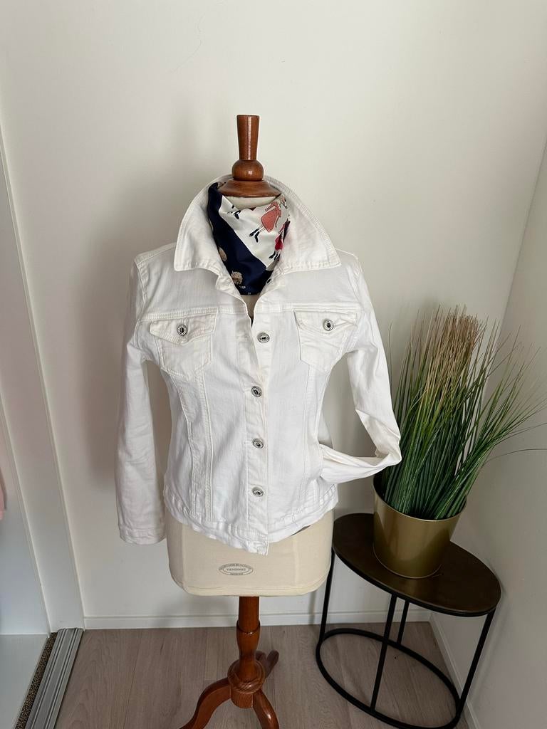 Witte met veel stretch spijkerjas (maat L) - Tijdloos, Ophalen of Verzenden, Zo goed als nieuw, Maat 38/40 (M), Wit