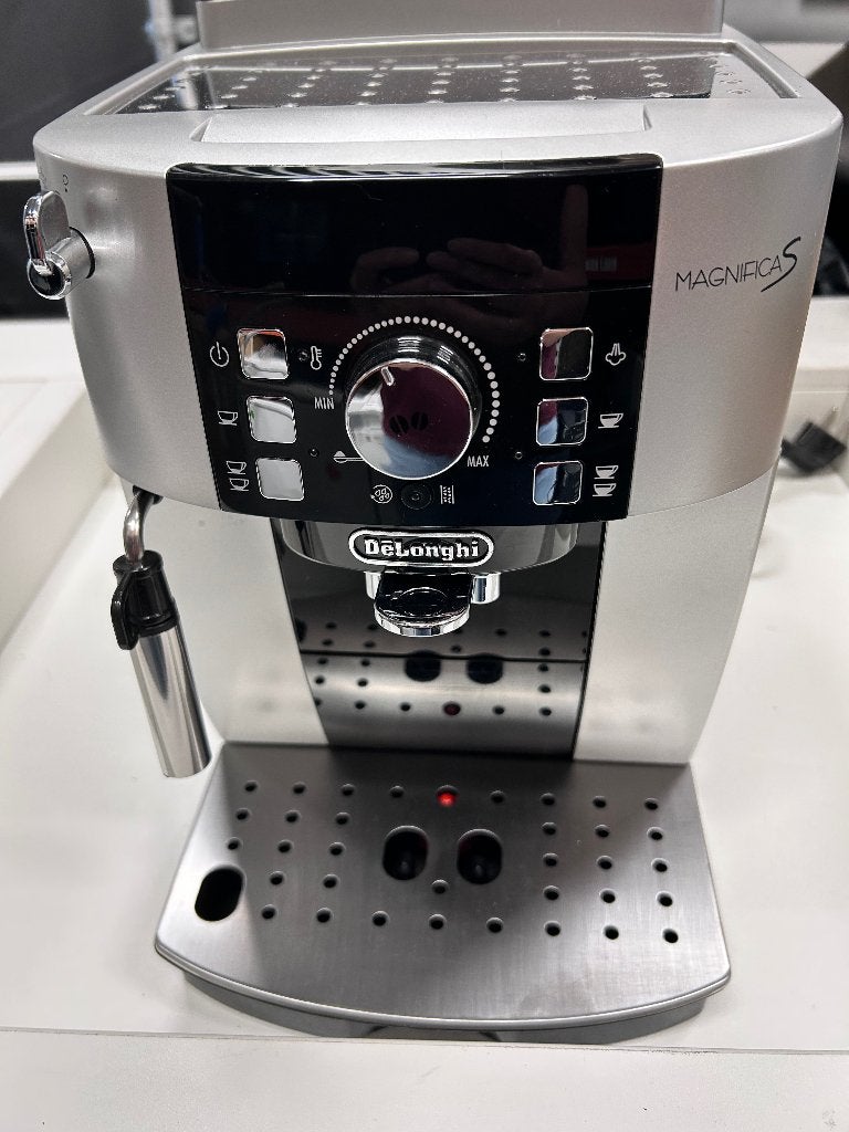Delonghi Magnifica koffiezetapparaat