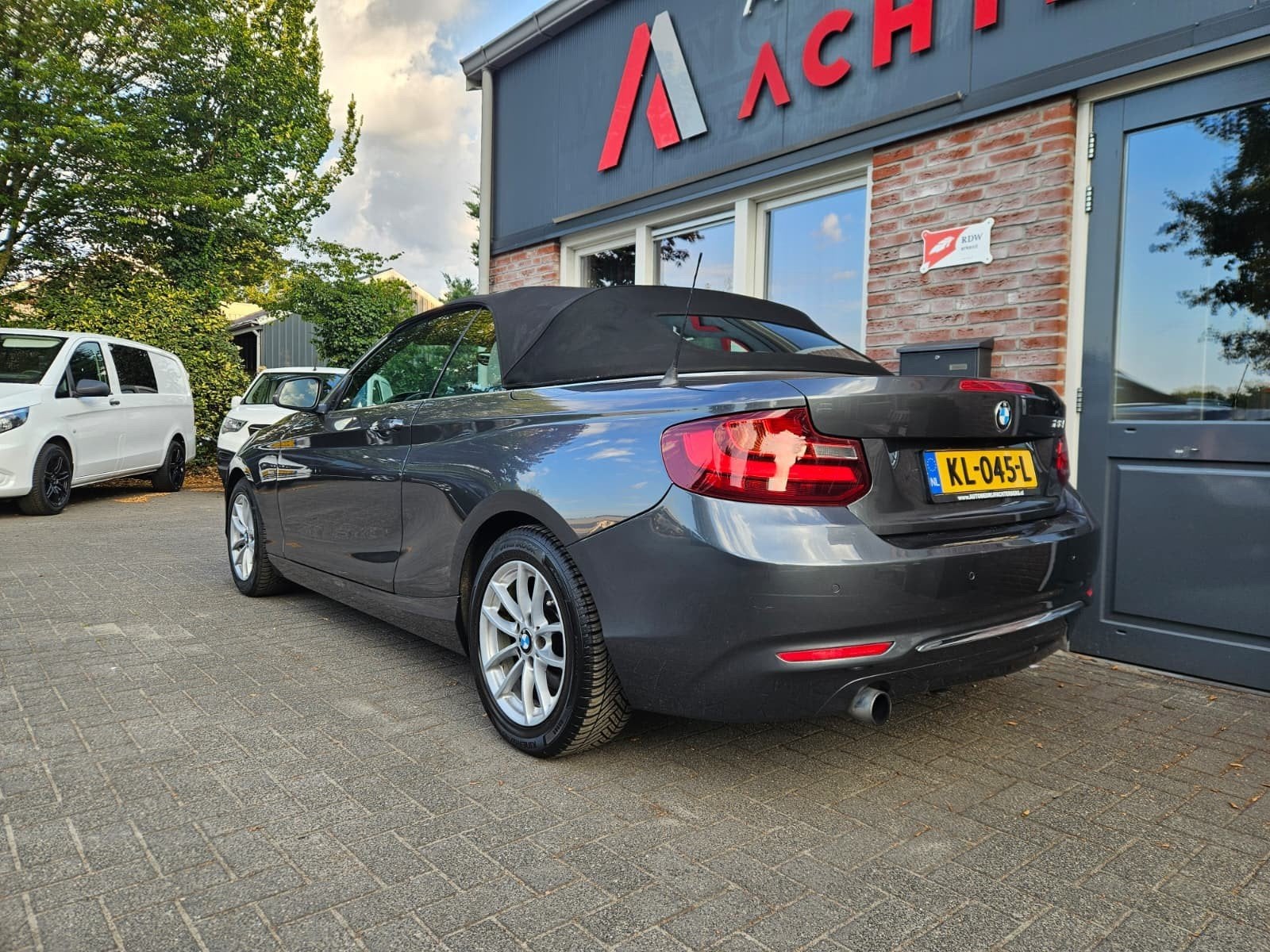 BMW 2-serie Cabrio 218i Executive Automaat! NAP! Leer! Airco, Auto's, Automaat, Gebruikt, Euro 6, Cabriolet