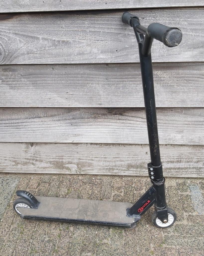 Te koop: 2Cycle stuntstep zwart, Fietsen en Brommers, Steps, Ophalen, Gebruikt, Overige typen, 2CYCLE
