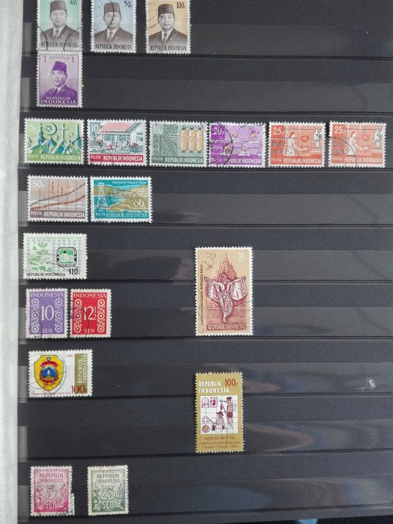 Postzegels Indonesië (70x). Gestempeld., Verzenden, Gestempeld, Zuidoost-Azië