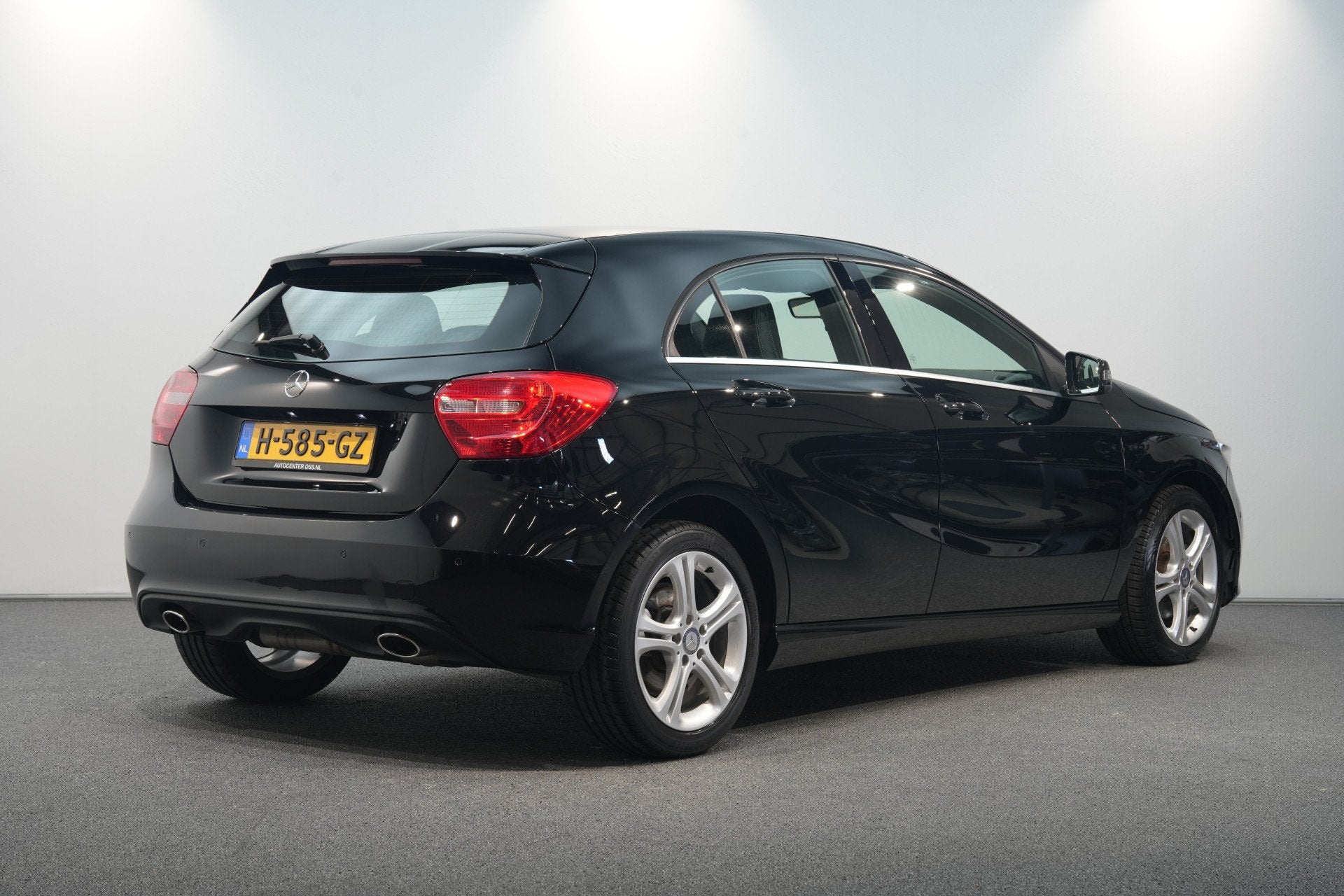 Mercedes-Benz A-Klasse 180 Urban Sport  NAVI  CRUISE, Auto's, Voorwielaandrijving, Gebruikt, 4 cilinders, Handgeschakeld