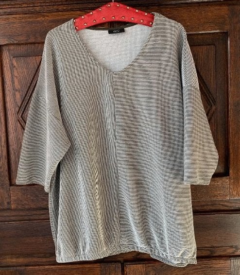 Beige-groengestreepte top, shirt; Gina Benotti; XL 48 50, Ophalen of Verzenden, Zo goed als nieuw, Beige, Shirt of Top