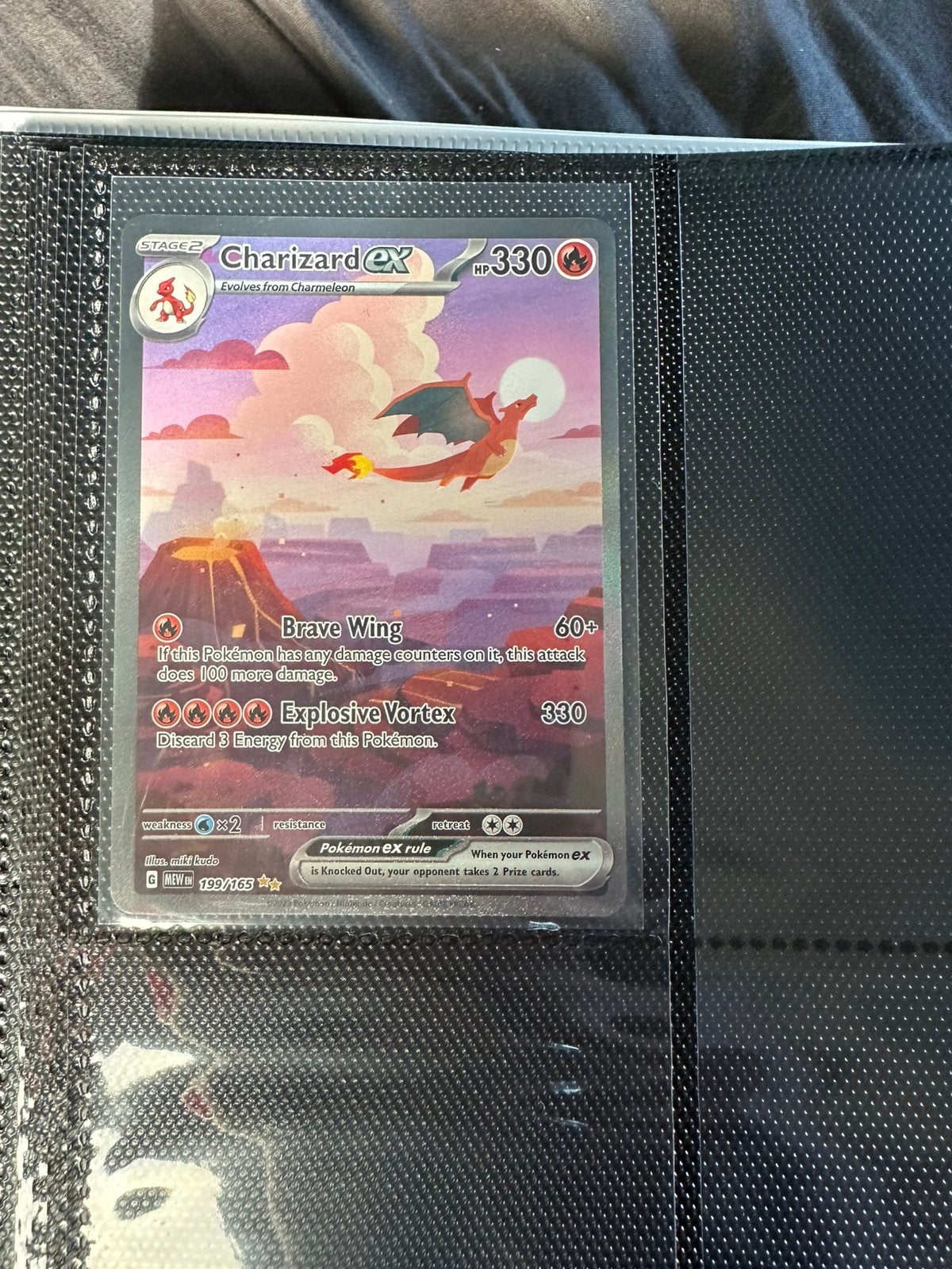 Charizard #199 SIR MEW 151, Hobby en Vrije tijd, Verzamelkaartspellen | Pokémon, Ophalen of Verzenden, Zo goed als nieuw