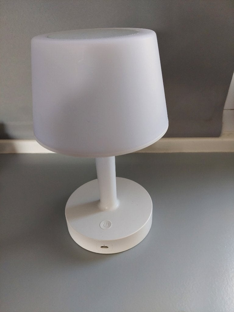 tafellamp met speaker, Kunststof, Gebruikt, Meerkleurig, Ophalen of Verzenden