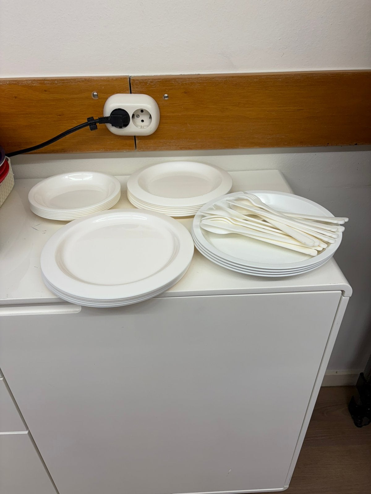 Camping servies wit, Ophalen of Verzenden, Zo goed als nieuw