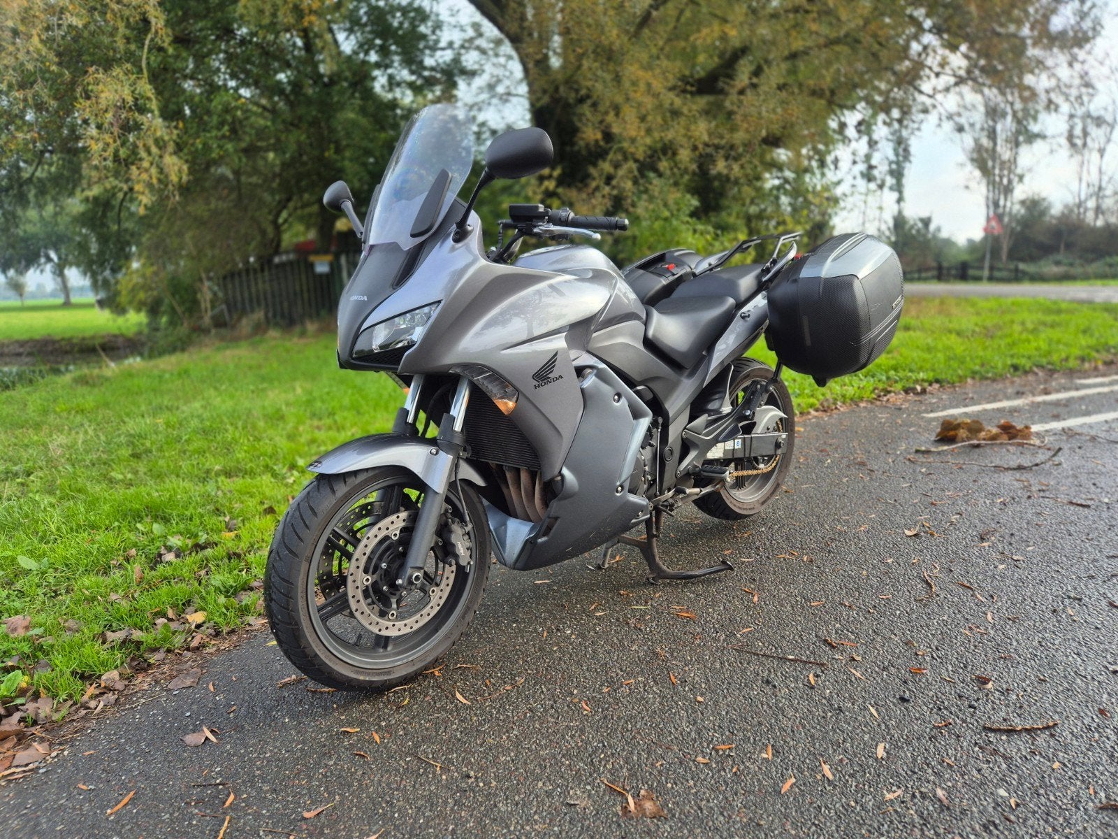 Honda CBF 1000 F C-ABS uit 2016, Occasion, 4 cilinders, Motorrijbewijs A, Bedrijf
