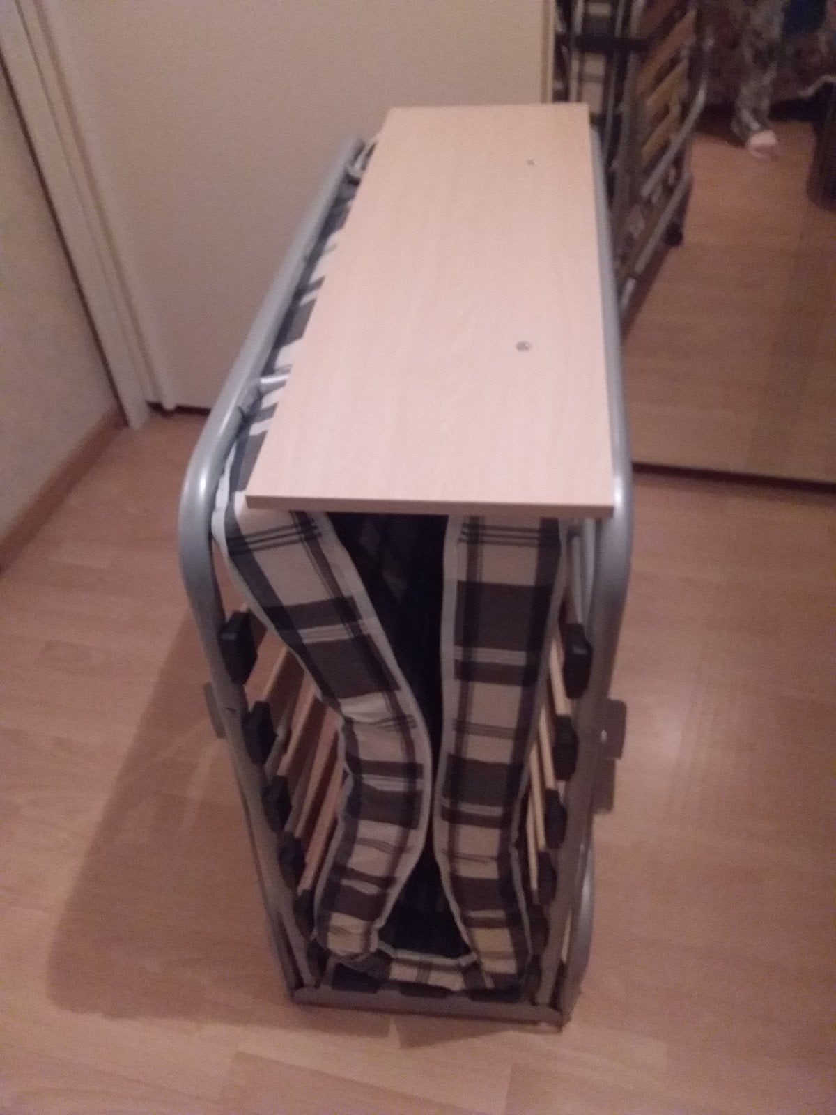 Opklapbed met wielen - Zo goed als nieuw, Huis en Inrichting, Ophalen, Eenpersoons, Zo goed als nieuw, 80 cm