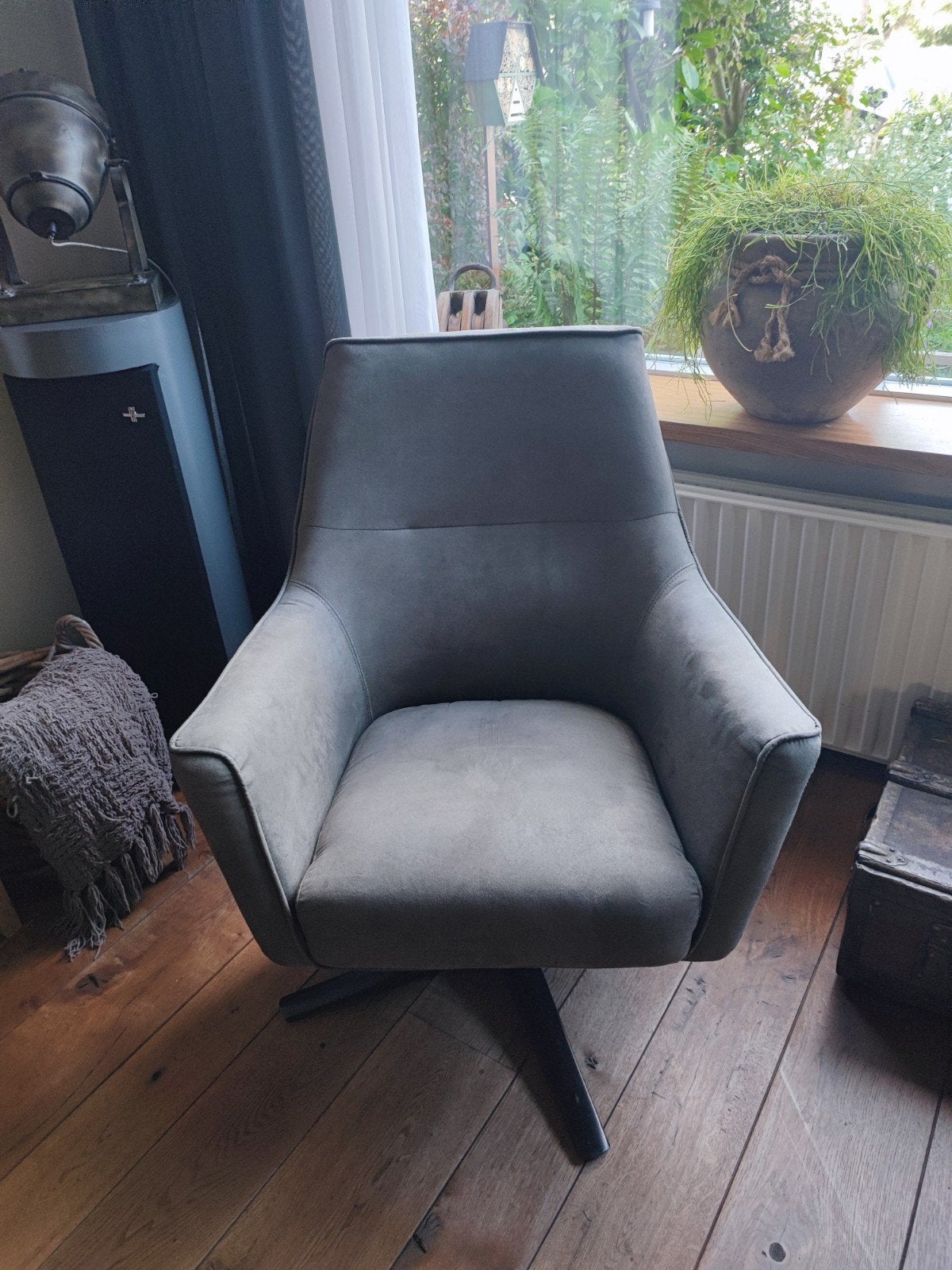Comfortabele draaibare fauteuil - Grijs, Ophalen, Zo goed als nieuw, Eén, Modern