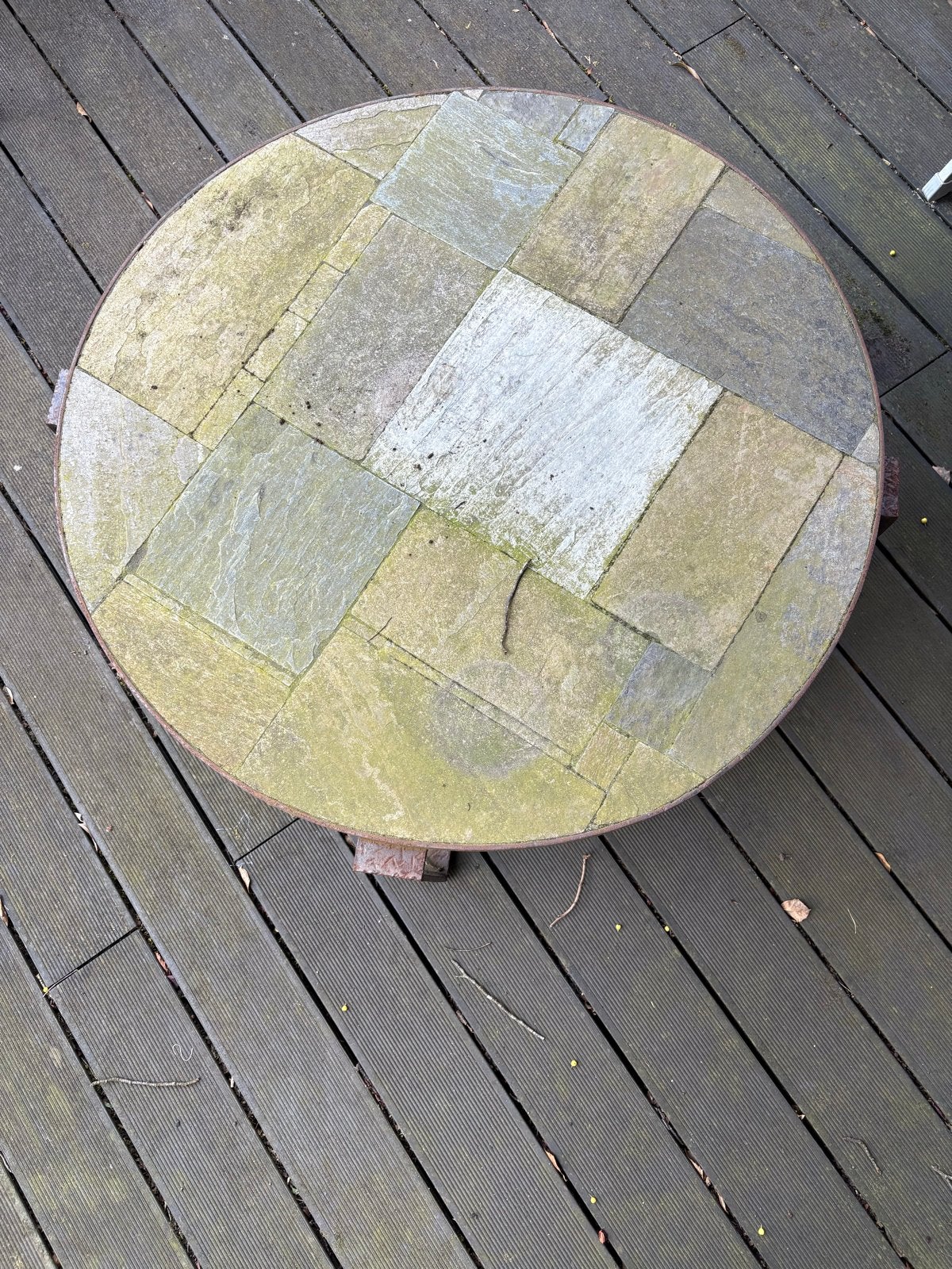 Ronde tuintafel met tegels en metalen onderstel, Tuin en Terras, Ophalen, Gebruikt, Rond, Metaal