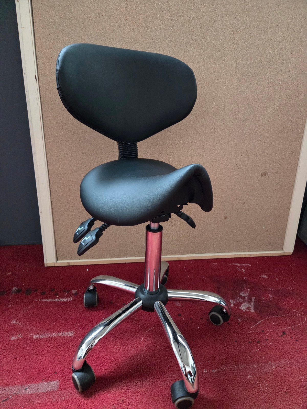 Nieuwe Ergonomische Zadelkruk Zwart met Rugleuning, Ophalen, Zwart, Nieuw, Bureaukruk