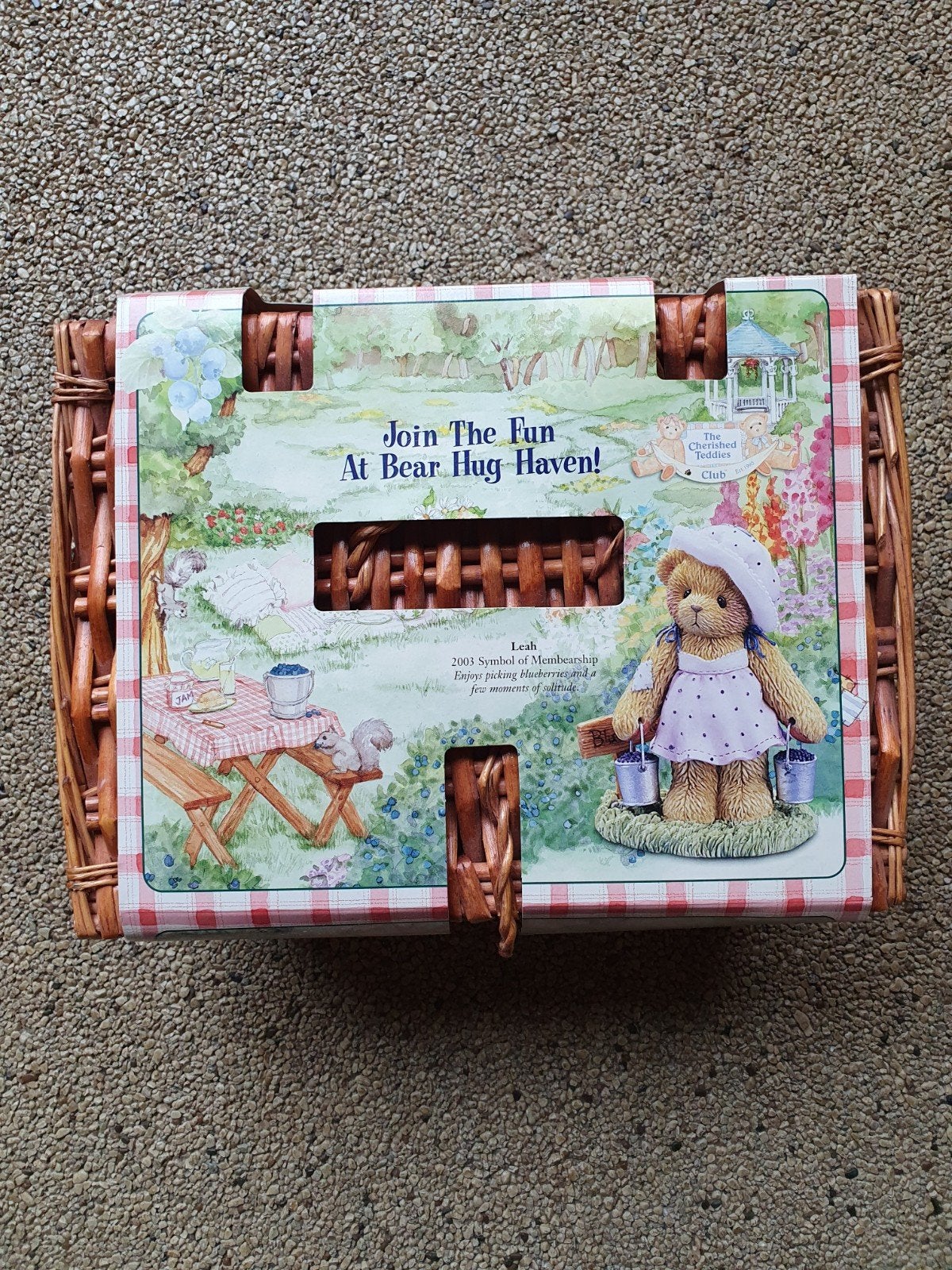 Cherished Teddies Member box 2003 Limited Edition, Verzamelen, Beren en Cherished Teddies, Verzenden, Zo goed als nieuw, Beeldje