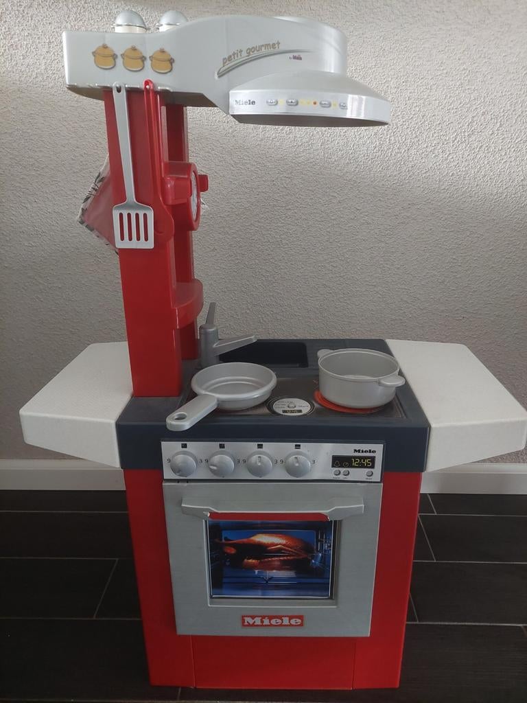 Miele speelgoedkeuken met oven en afwasmachine, Ophalen