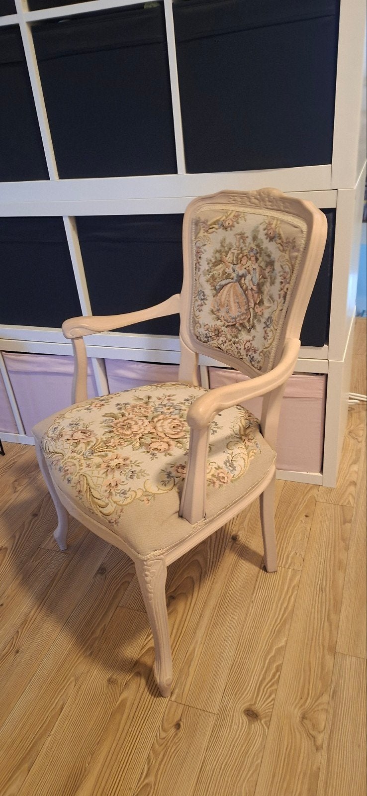 Mooie retro/vintage stoel met krijtverf en bloemenprint, Ophalen