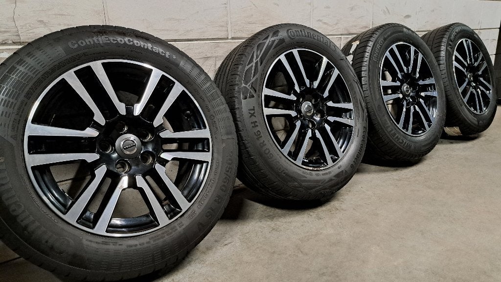Bi-color Genam velgen Volvo V70 V60 S60 V40 V50 205/60/16, Auto-onderdelen, Banden en Velgen, Gebruikt, 16 inch, Banden en Velgen