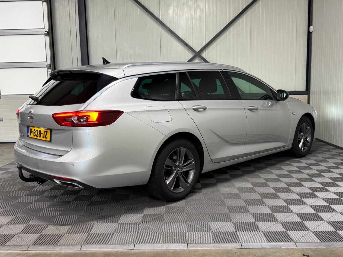 Opel Insignia Sports Tourer 2.0 CDTI Aut 128kw | Ultimate |, Auto's, Opel, Euro 6, Panoramadak, Diesel, 1515 kg