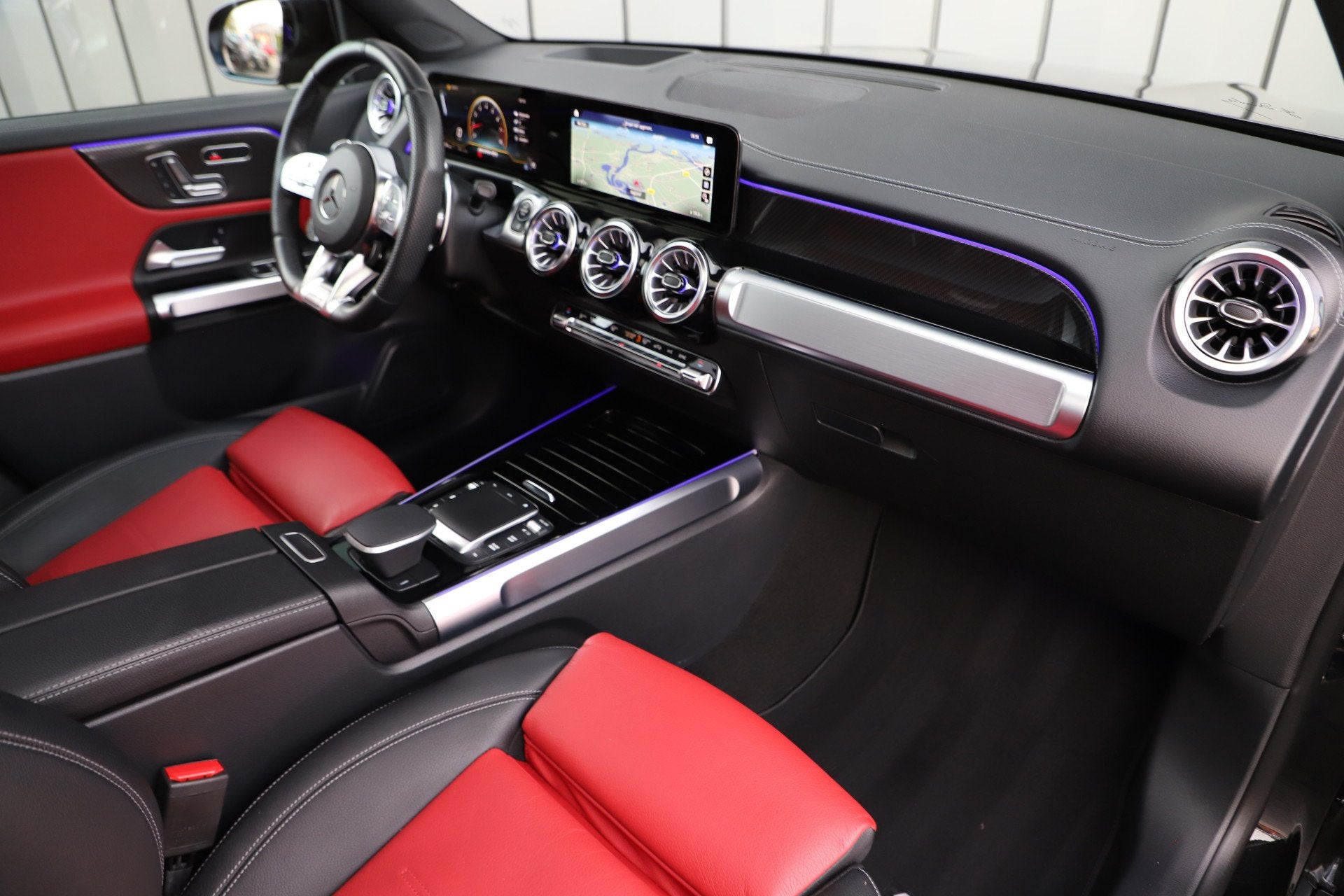 Mercedes-Benz GLB-Klasse AMG 35 4-Matic | 306PK | 7 Persoons, Automaat, 4 cilinders, Met garantie (alle), 1655 kg