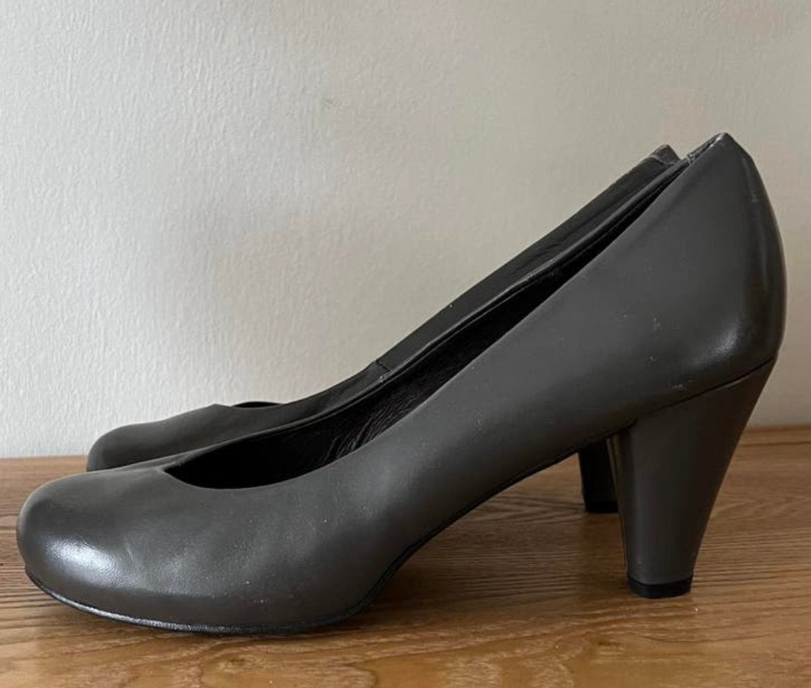 Pumps BITTER Maat 39, Kleding | Dames, Ophalen of Verzenden, Zo goed als nieuw