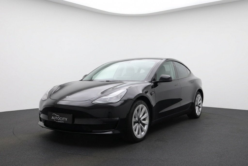 Tesla Model 3 Standard Range Plus RWD 60 kWh AMD Ryzen SOH 9