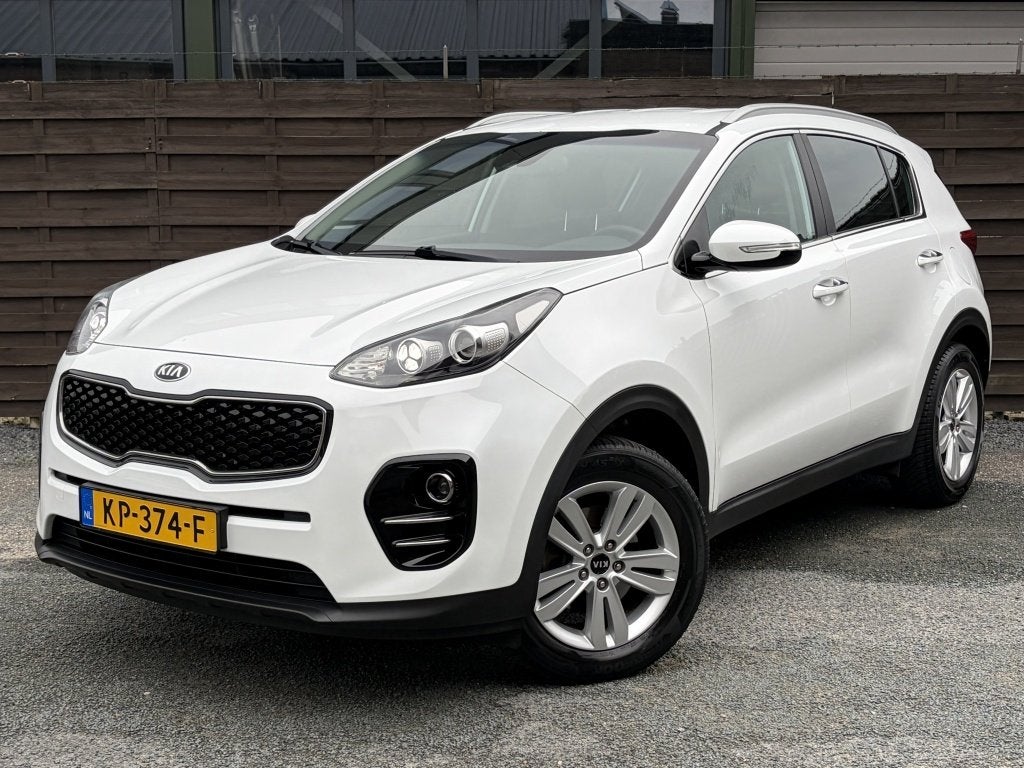 Kia Sportage 1.6 GDI First Edition / Camera / Trekhaak / Nav, Auto's, Voorwielaandrijving, Gebruikt, 4 cilinders, Origineel Nederlands