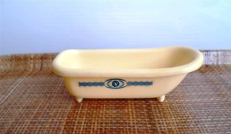 Poppenmeubeltjes/ Ligbad. Vintage, Ophalen of Verzenden