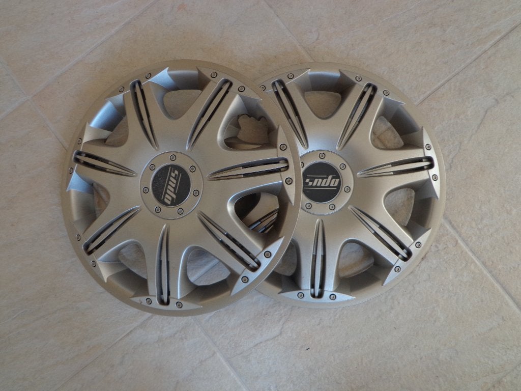2 Wieldoppen 13 inch, Ophalen