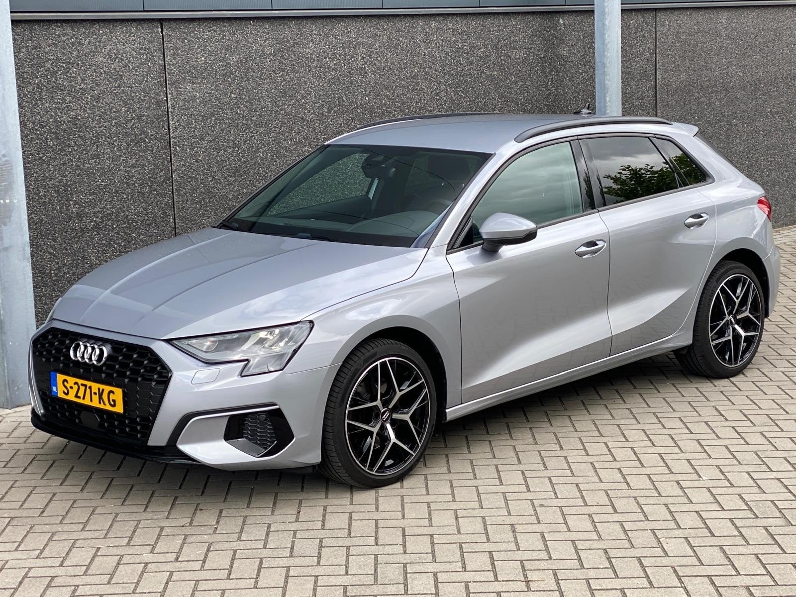 Audi A3 30 TDI 116pk 2021 Grijs, Auto's, Audi, Voorwielaandrijving, 1325 kg, 4 cilinders, 23 km/l