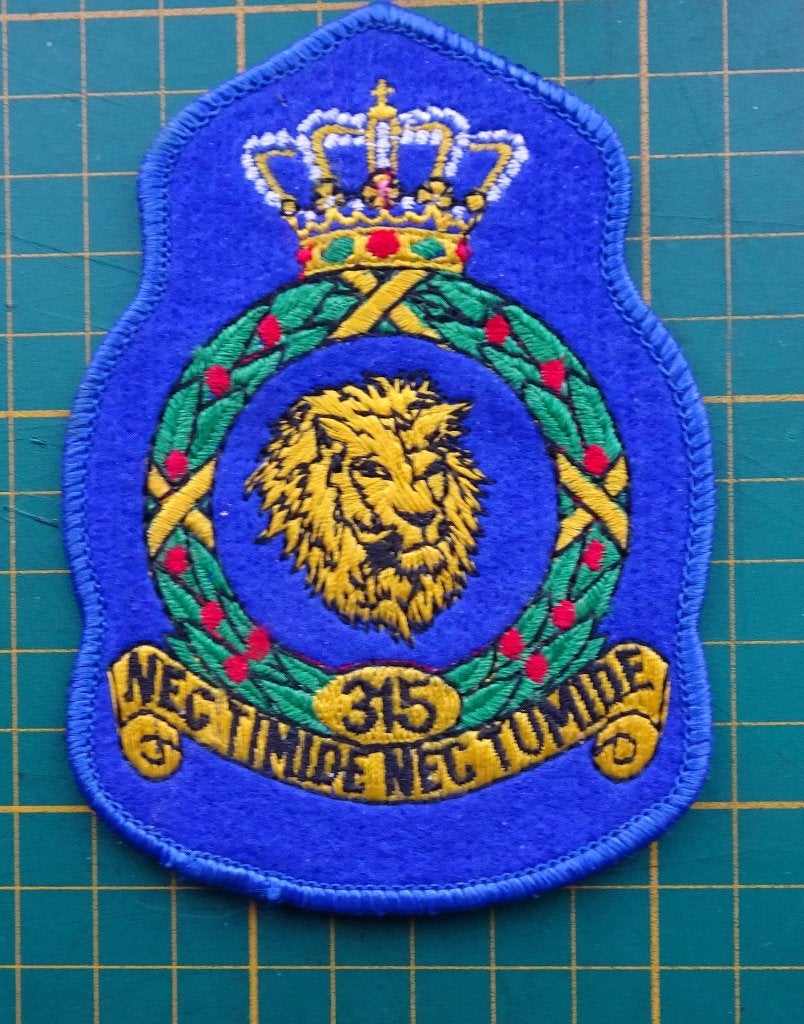 Patch 315 Squadron Kroon oud model, Ophalen of Verzenden, Luchtmacht, Nederland, Embleem of Badge
