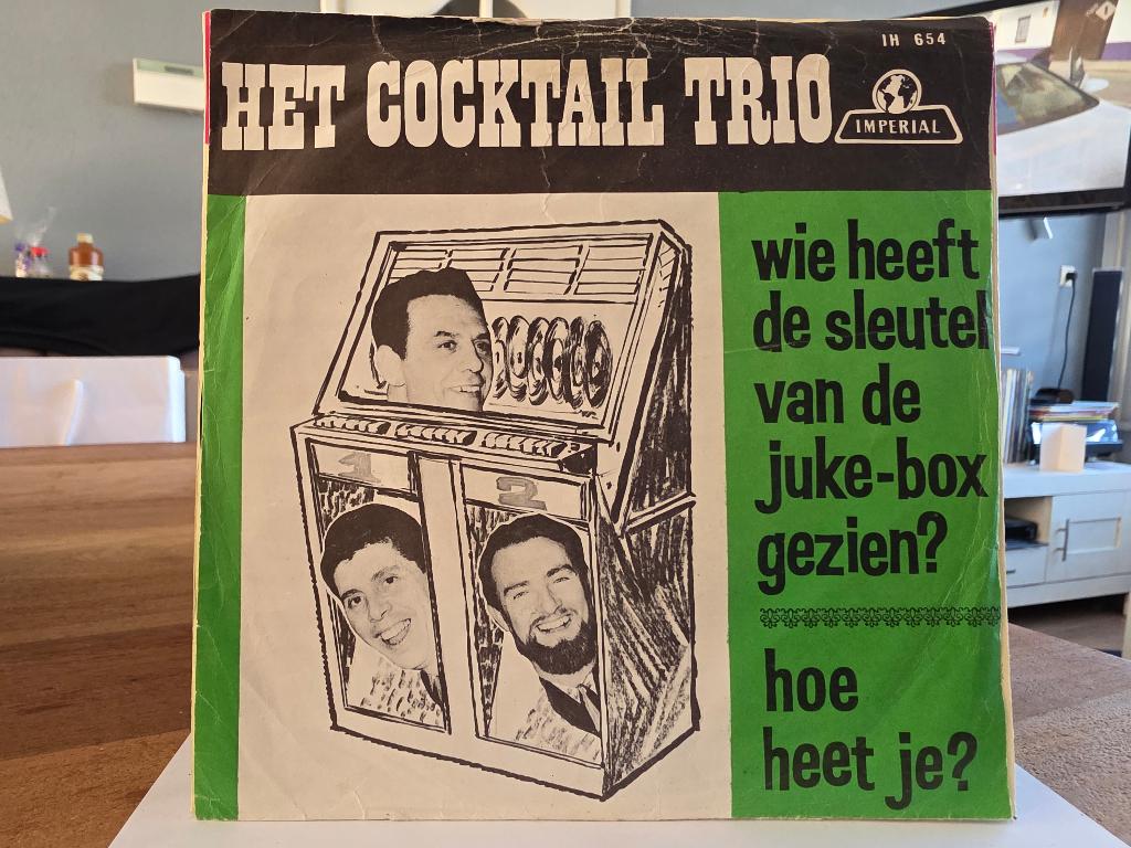 7" Single Cocktail Trio - Wie Heeft De Sleutel Van De Juke-b, Cd's en Dvd's, Vinyl Singles, Gebruikt, 7 inch, Single, Ophalen of Verzenden