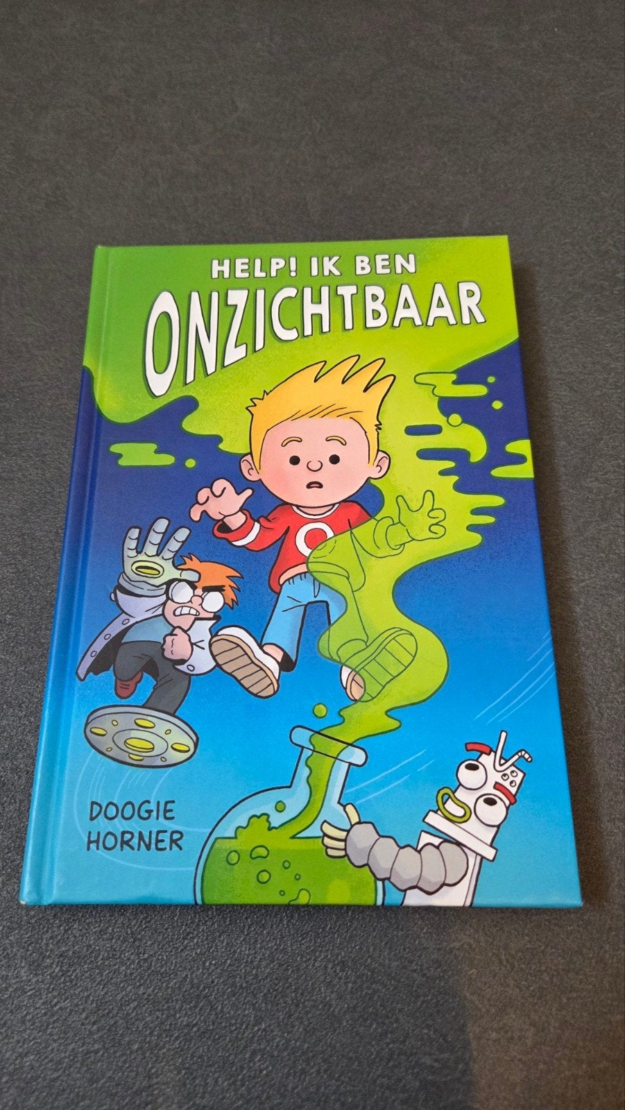 HELP! IK BEN ONZICHTBAAR - Doogie Horner (Kinderboek), Ophalen of Verzenden, Zo goed als nieuw, Doogie Horner, Fictie algemeen