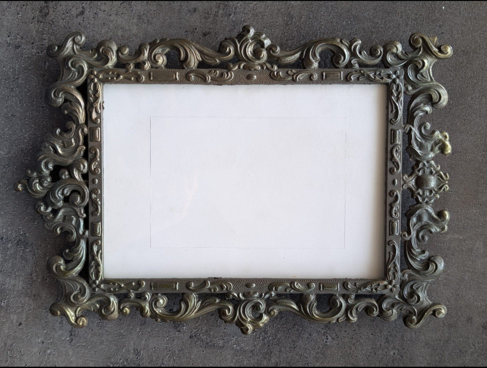 Set van 2 antieke fotolijsten, Made in Italy, messing,rococo, Antiek en Kunst, Ophalen of Verzenden