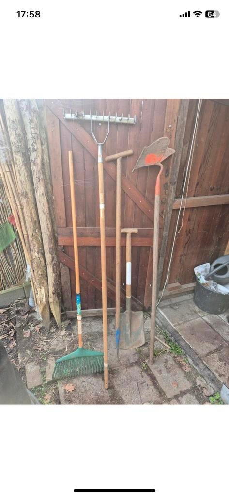 Diverse tuingereedschappen: hark, schop, schoffel, bezem, Tuin en Terras, Ophalen, Gebruikt, Hark