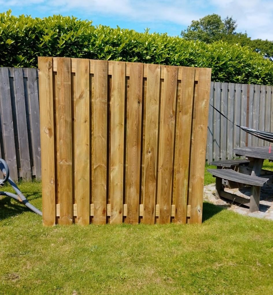 Schutting 180x180 cm – grenenhout – handgemaakt, Tuin en Terras, Schuttingen, Ophalen, 1 tot 2 meter, Minder dan 3 meter, Nieuw