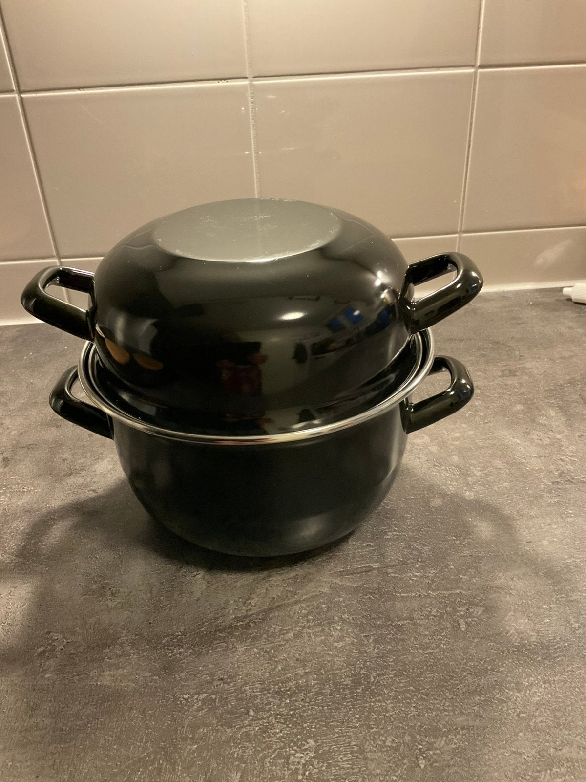 Nieuwe mosselpan, Huis en Inrichting, Keuken | Potten en Pannen, Ophalen of Verzenden, Nieuw, Emaille