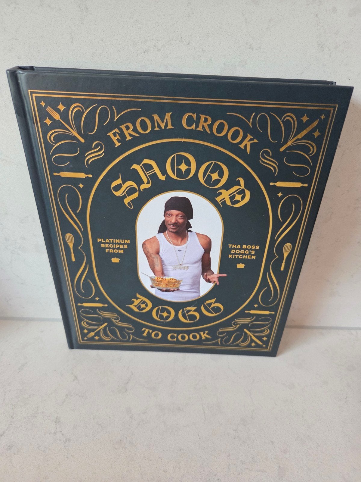 Snoop Dogg - From crook to cook - kookboek, Ophalen of Verzenden, Zo goed als nieuw, Italië