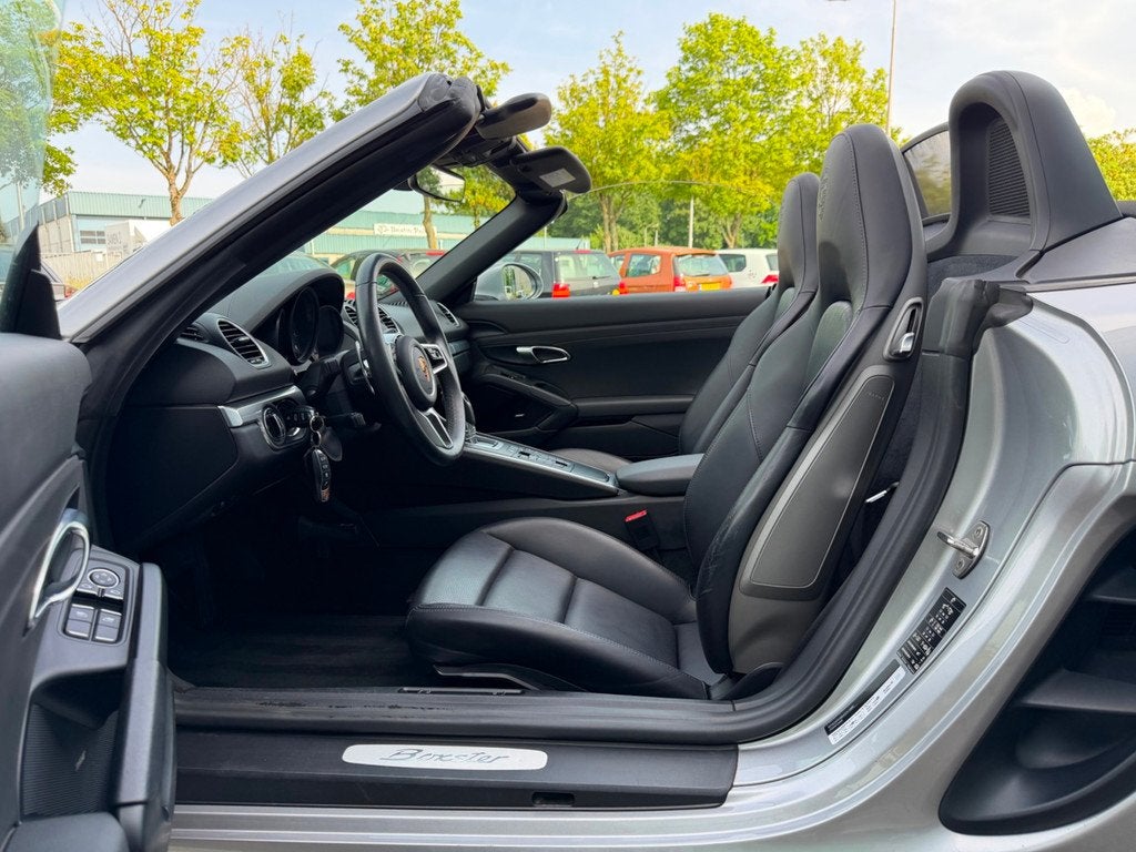 Porsche 718 Boxster 2.0 300pk, NAP, CarPlay Bose, Sportstoel, Automaat, Achterwielaandrijving, Gebruikt, 4 cilinders