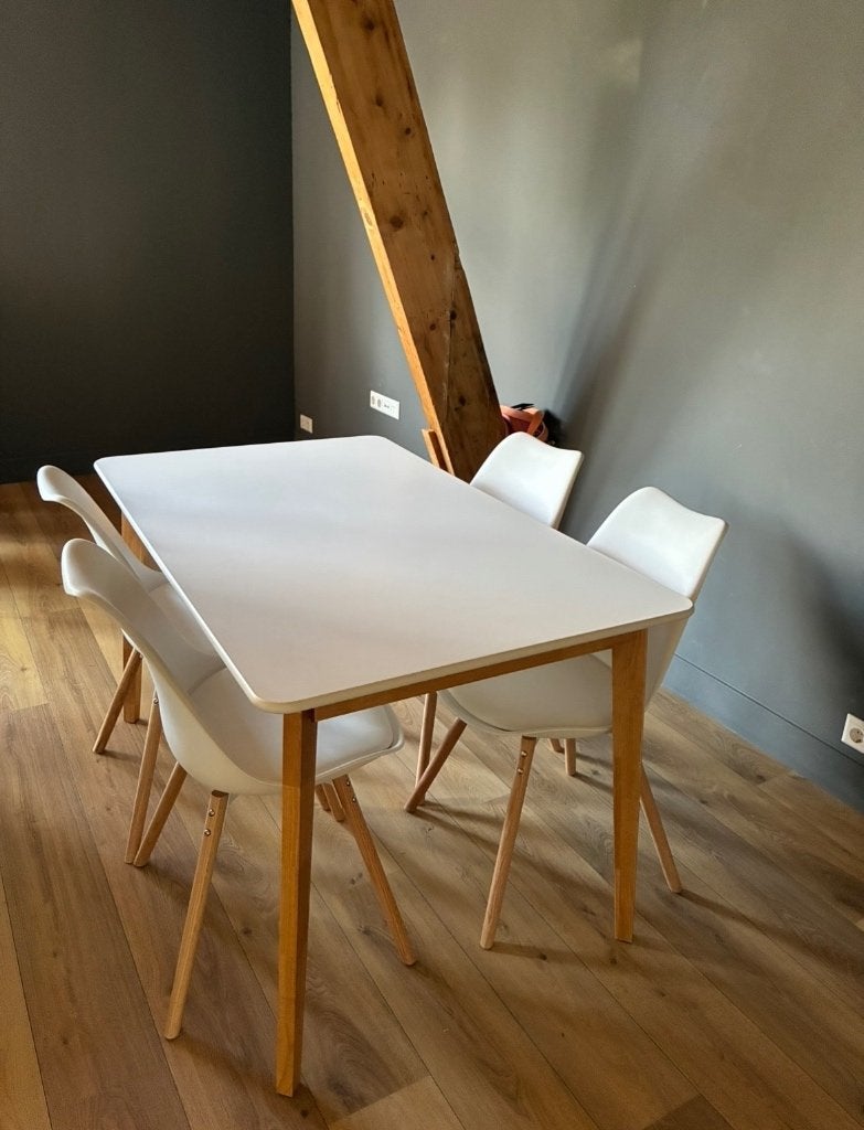 JYSK JEGIND L130 tafel wit + 4 KASTRUP stoelen wit, Ophalen, Overige materialen, 100 tot 150 cm, 50 tot 100 cm